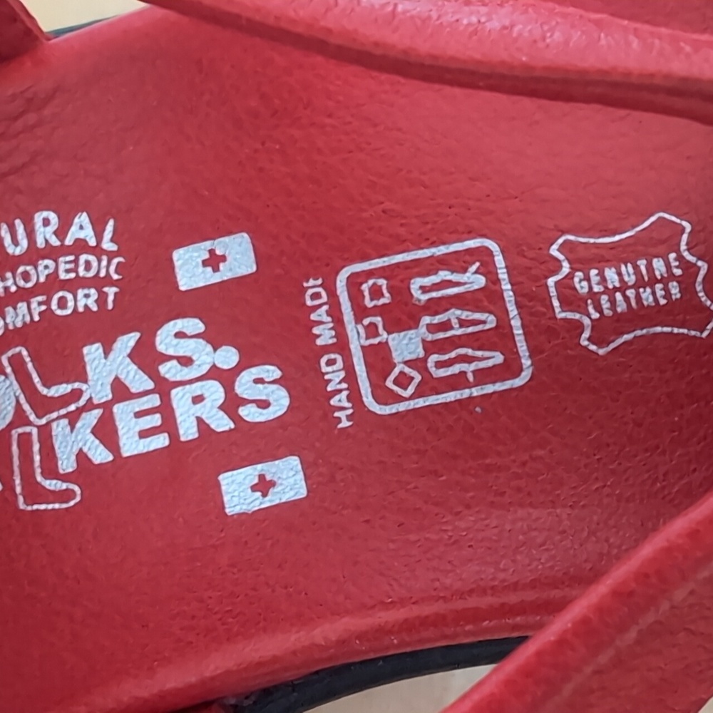 2/$50๐RED LEATHER SANDALS - Picture 4 of 13